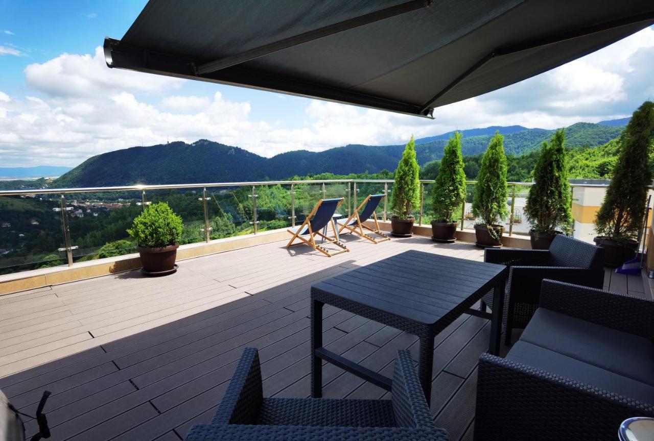 Coroni Seasons Apart With Panoramic View Брашов Екстериор снимка
